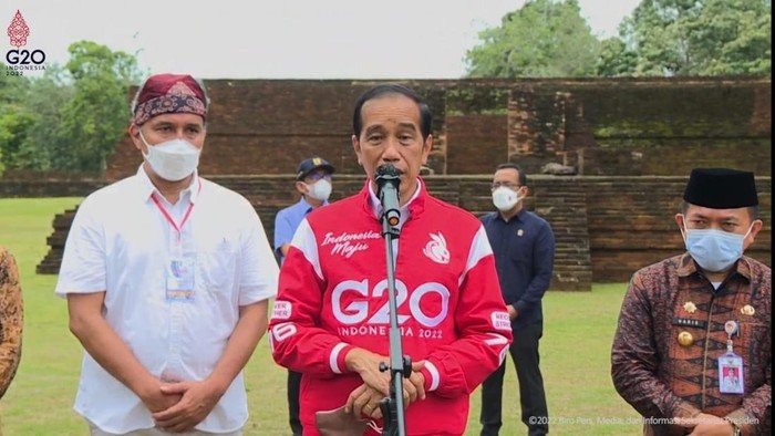 Tinjau Candi Kedaton Muaro Jambi, Jokowi Cerita Pusat Pendidikan Abad Ketujuh